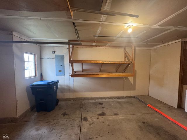 12233 Driftstone Drive, Fishers, IN 46037