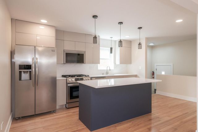 8728 S King Drive, Chicago, IL 60619