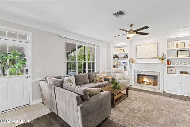 8644 HAMPSHIRE GLEN Drive S, Jacksonville, FL 32256