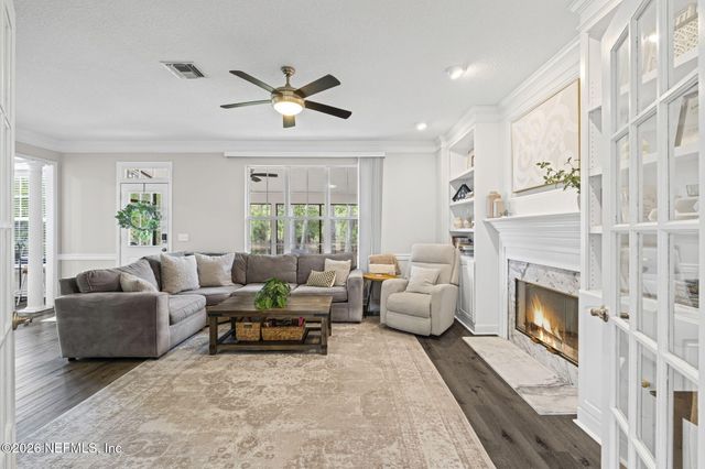 8644 HAMPSHIRE GLEN Drive S, Jacksonville, FL 32256