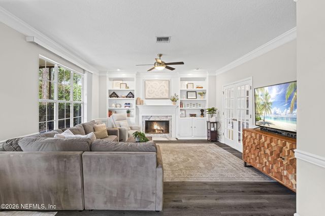 8644 HAMPSHIRE GLEN Drive S, Jacksonville, FL 32256