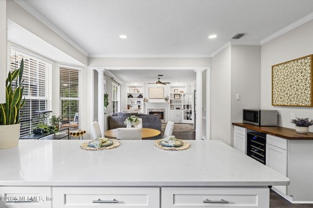 8644 HAMPSHIRE GLEN Drive S, Jacksonville, FL 32256