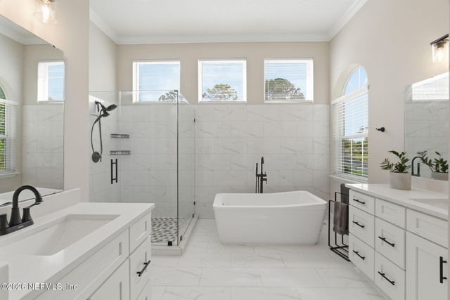 8644 HAMPSHIRE GLEN Drive S, Jacksonville, FL 32256