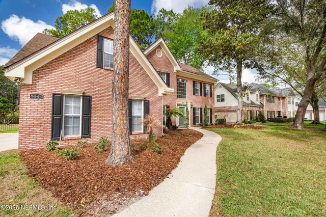 8644 HAMPSHIRE GLEN Drive S, Jacksonville, FL 32256