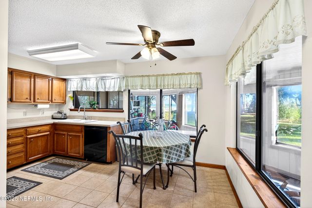 170 N RIDGE Drive, Fleming Island, FL 32003