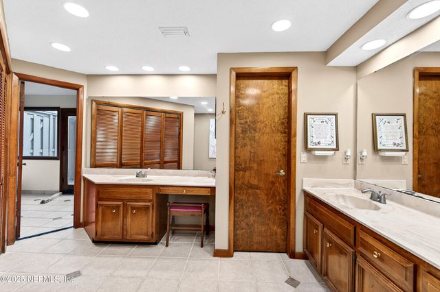 170 N RIDGE Drive, Fleming Island, FL 32003