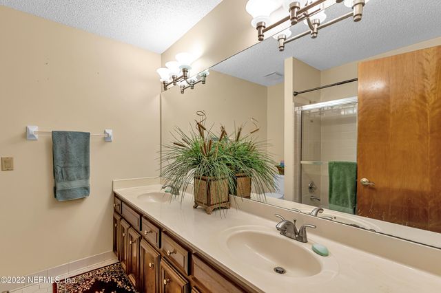 170 N RIDGE Drive, Fleming Island, FL 32003