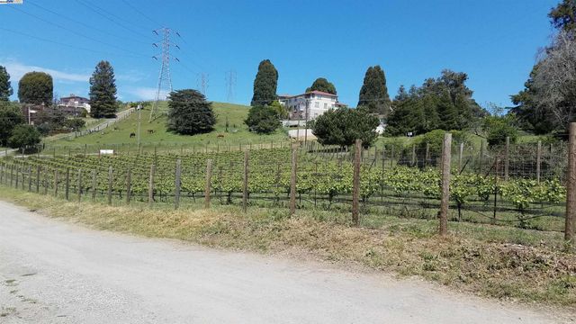 0 Fairview Dr., Hayward, CA 94542