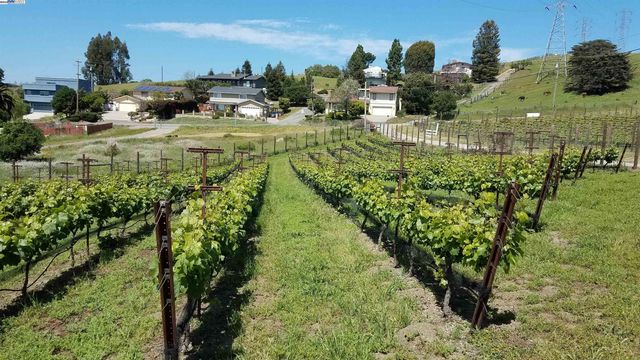 0 Fairview Dr., Hayward, CA 94542