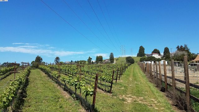 0 Fairview Dr., Hayward, CA 94542