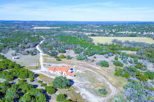 8256 S Us Highway 183, Briggs, TX 78608