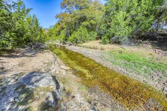 8256 S Us Highway 183, Briggs, TX 78608