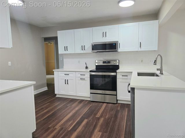 39857 John Drive, Canton Charter Township, MI 48187