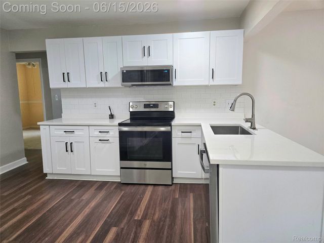39857 John Drive, Canton Charter Township, MI 48187