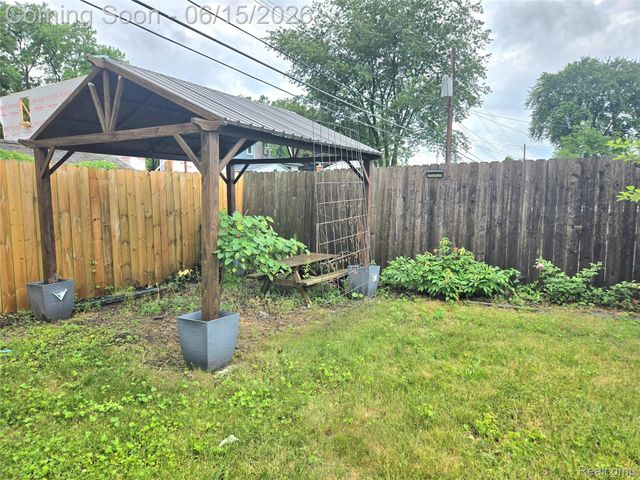 39857 John Drive, Canton Charter Township, MI 48187