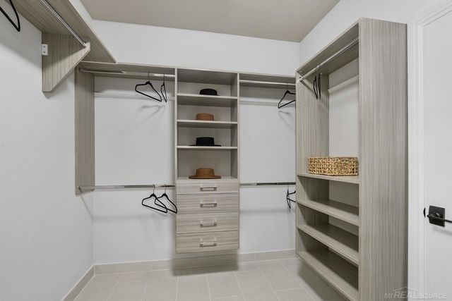 920 Heritage Drive, Bloomfield Hills, MI 48304