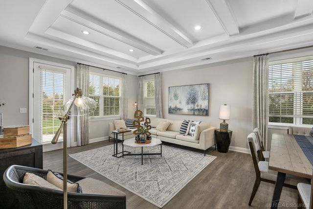 920 Heritage Drive, Bloomfield Hills, MI 48304