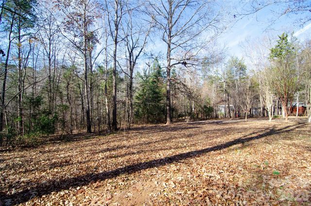 1415 Smith Woods Lane, Hickory Grove, SC 29717