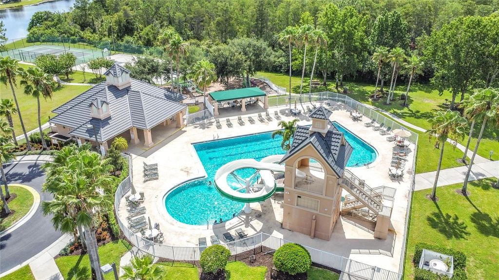 Image 37 of property listing at 13546 TETHERLINE TRAIL, Orlando, FL 32837