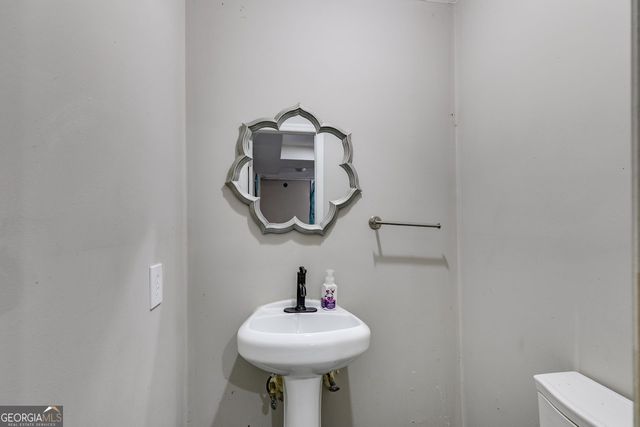 2961 W HWY 166, Carrollton, GA 30117