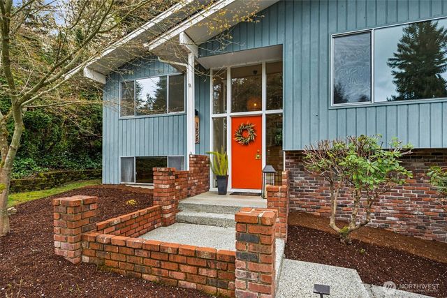 1828 Lakewood Circle SE, Olympia, WA 98501