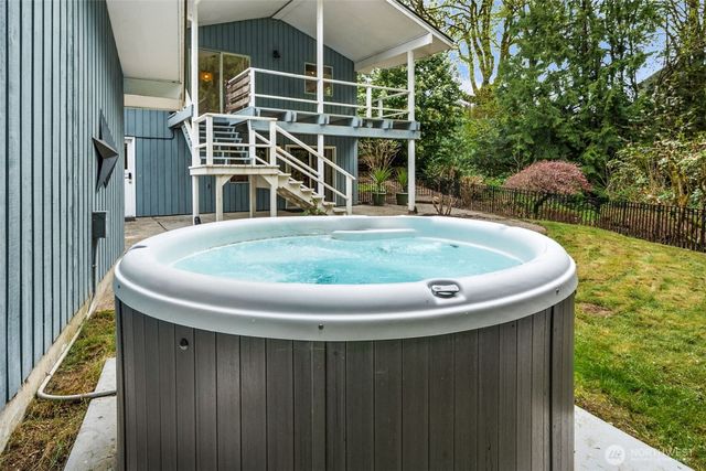 1828 Lakewood Circle SE, Olympia, WA 98501