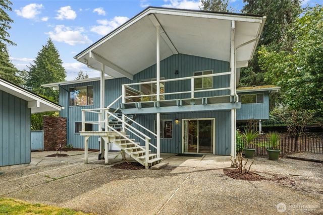 1828 Lakewood Circle SE, Olympia, WA 98501