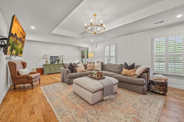 580 Pleasant Hill Dr, Cookeville, TN 38501