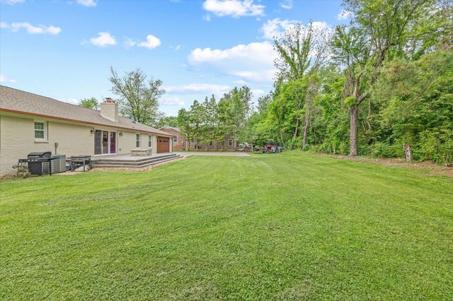 580 Pleasant Hill Dr, Cookeville, TN 38501