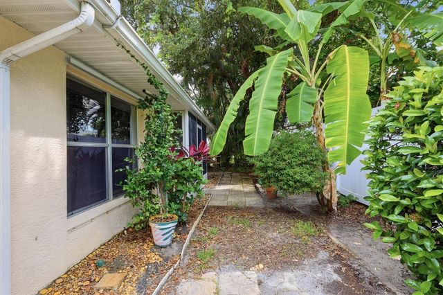 608 TYSON TERRACE 8, Venice, FL 34285