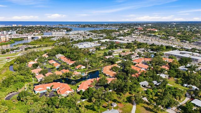 608 TYSON TERRACE 8, Venice, FL 34285