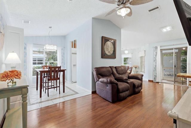 608 TYSON TERRACE 8, Venice, FL 34285