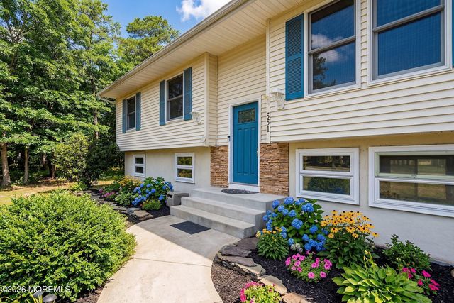 551 Monroe Avenue, Whiting, NJ 08759