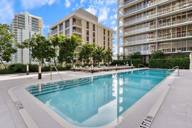 2678 Tigertail Ave PH1, Miami, FL 33133