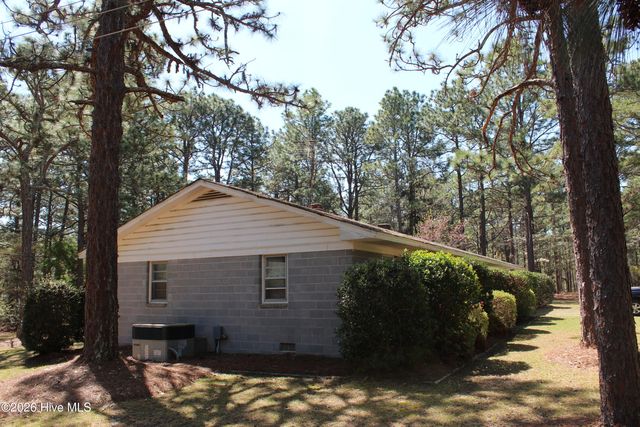 1681 Juniper Lake Road, West End, NC 27376