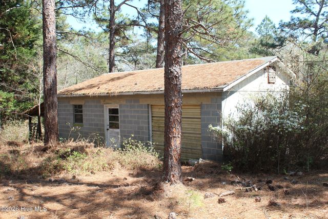 1681 Juniper Lake Road, West End, NC 27376