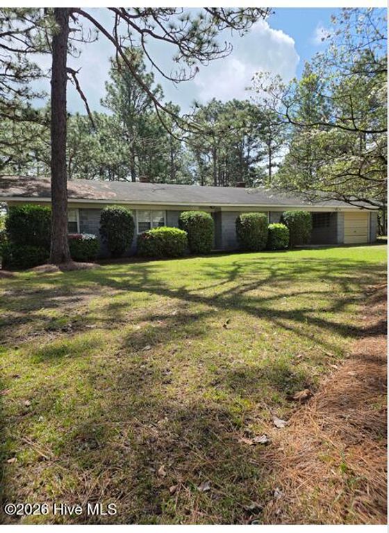 1681 Juniper Lake Road, West End, NC 27376