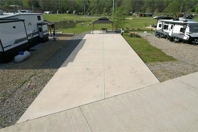 186 Mountain Meadows Drive, Morganton, GA 30560