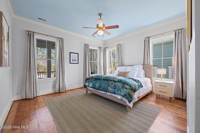 101 Oyster Point Road, Oriental, NC 28571