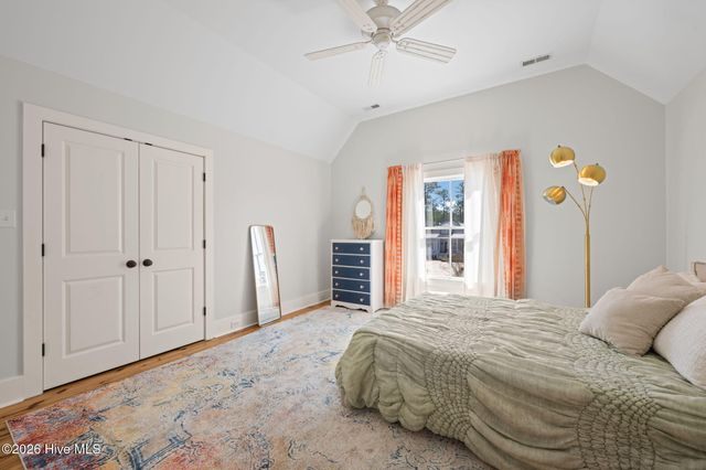 101 Oyster Point Road, Oriental, NC 28571