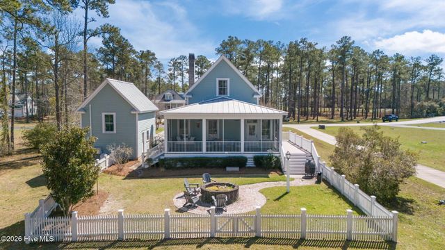 101 Oyster Point Road, Oriental, NC 28571