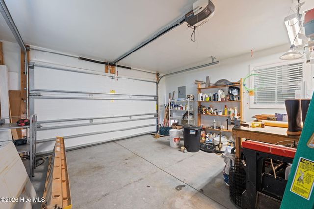 101 Oyster Point Road, Oriental, NC 28571