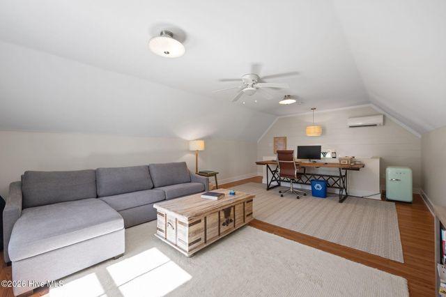 101 Oyster Point Road, Oriental, NC 28571