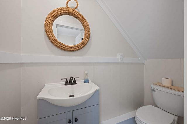 101 Oyster Point Road, Oriental, NC 28571