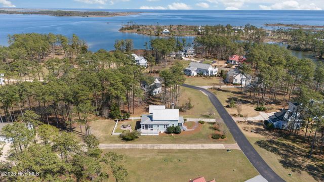 101 Oyster Point Road, Oriental, NC 28571