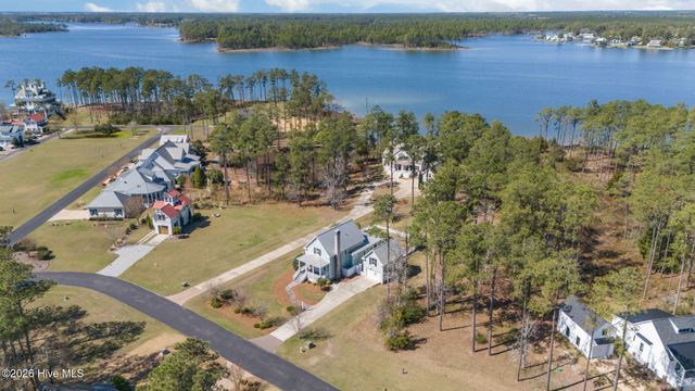 101 Oyster Point Road, Oriental, NC 28571
