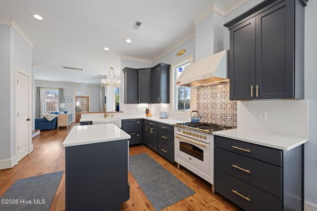 101 Oyster Point Road, Oriental, NC 28571