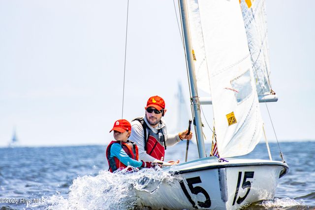 101 Oyster Point Road, Oriental, NC 28571