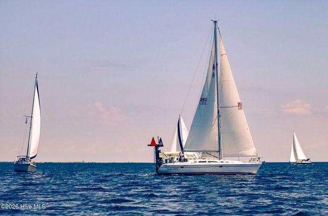 101 Oyster Point Road, Oriental, NC 28571