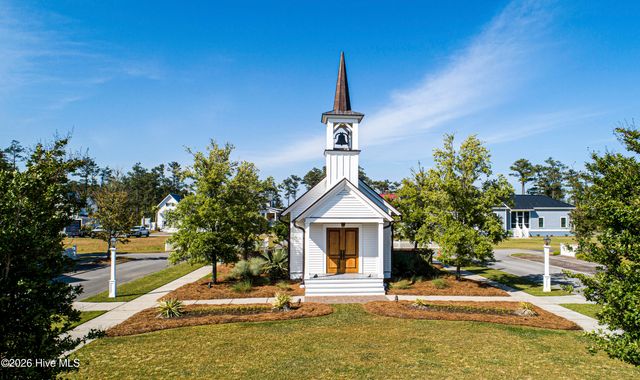 101 Oyster Point Road, Oriental, NC 28571